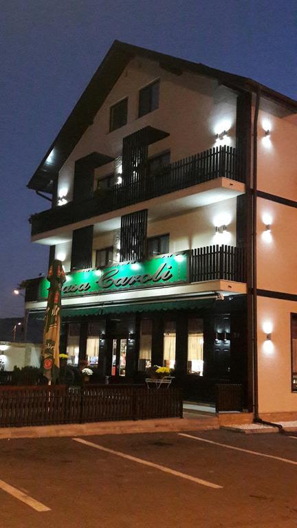 Casa Caroli Hotel Targu Jiu Ngoại thất bức ảnh